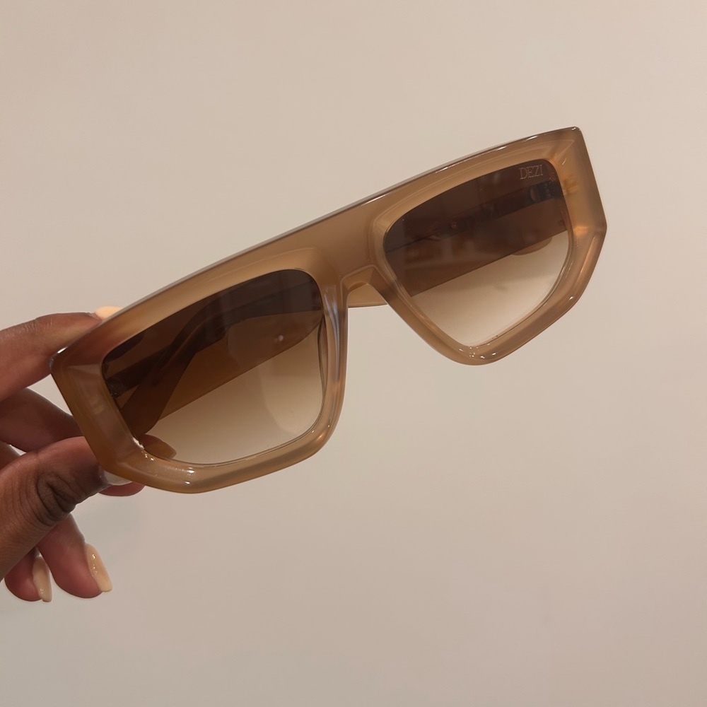DEZI Tan Sunglasses
